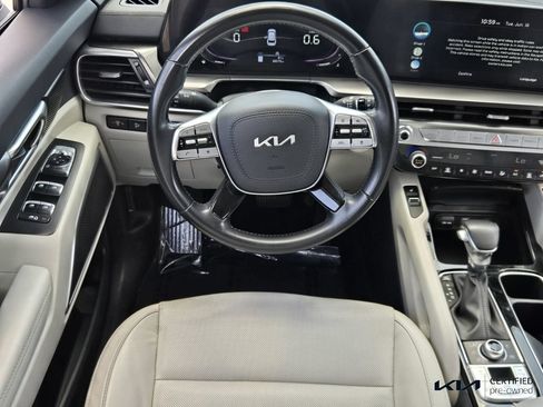 Certified 2023 Kia Telluride S w/ S Sunroof Package AWD/4WD image 13
