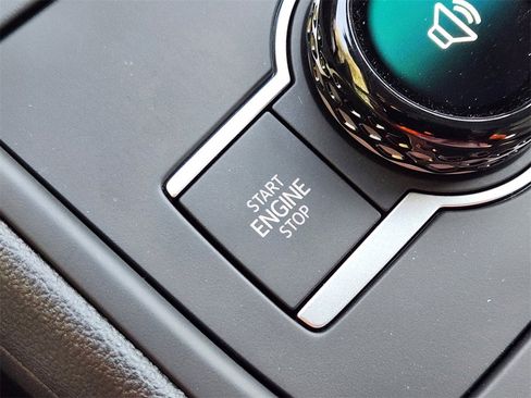 New 2026 Volkswagen Tiguan SE R-Line image 15