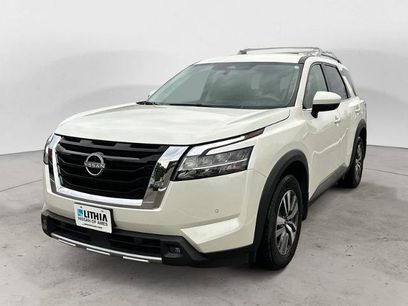Certified 2023 Nissan Pathfinder SL
