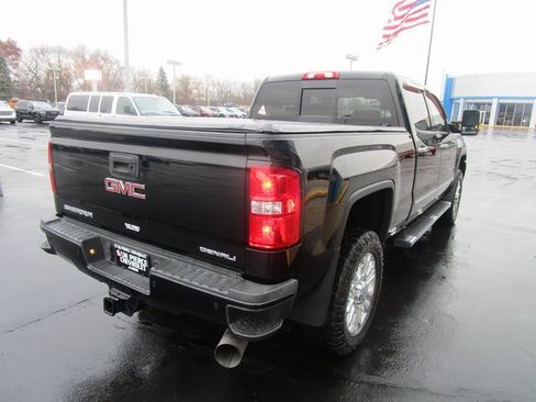Used 2018 GMC Sierra 2500 Denali image 5