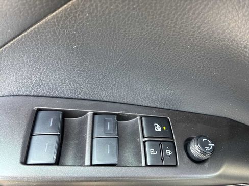 Used 2024 Toyota Camry SE FWD image 15