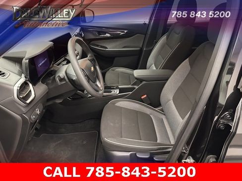 Used 2025 Chevrolet TrailBlazer LT image 16