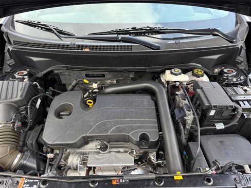 Used 2023 Chevrolet Equinox LT w/ Driver Convenience Package image 27