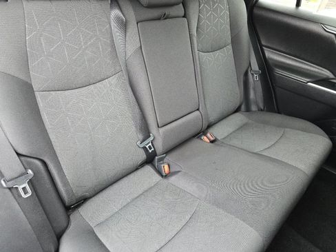Used 2024 Toyota RAV4 XLE FWD image 23