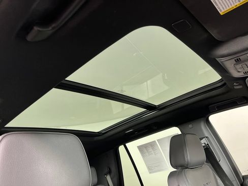 Certified 2024 GMC Yukon Denali AWD/4WD image 3