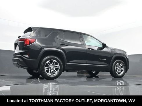 Used 2025 GMC Terrain Elevation image 25