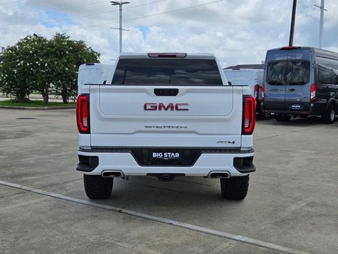 Used 2025 GMC Sierra 1500 AT4 AWD/4WD image 4
