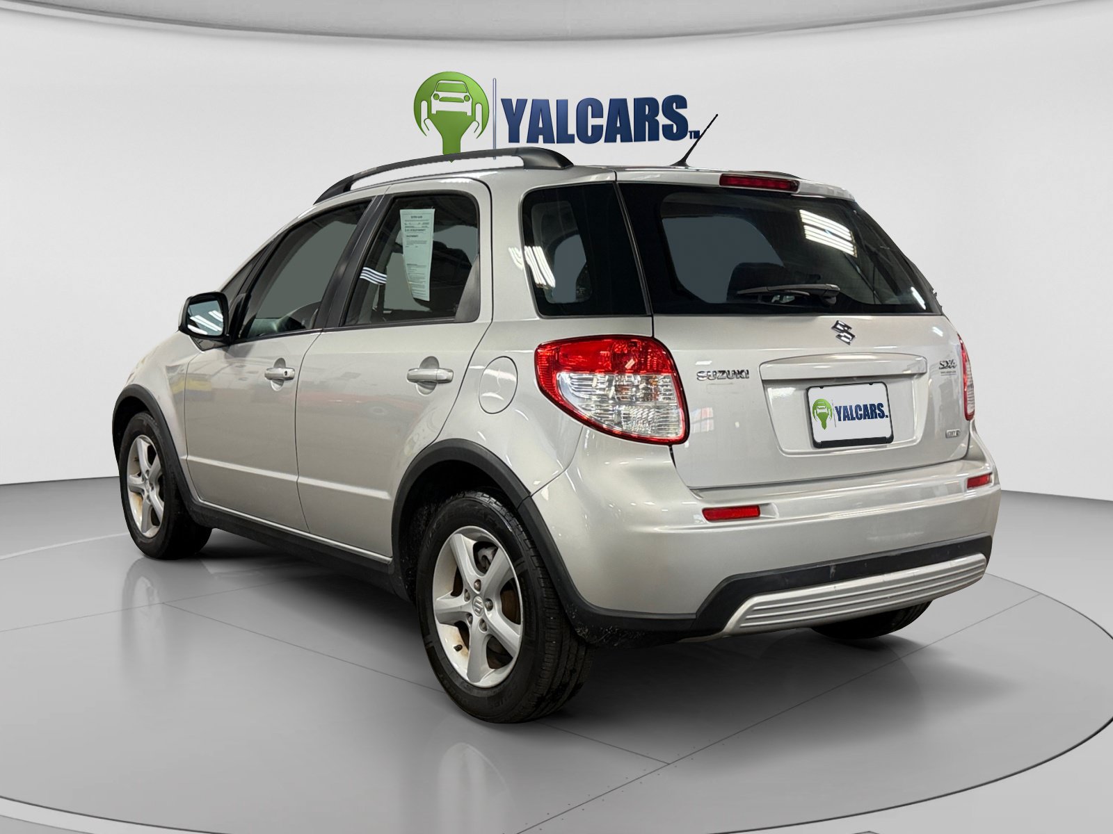 Used 2009 Suzuki SX4 AWD Hatchback image 3