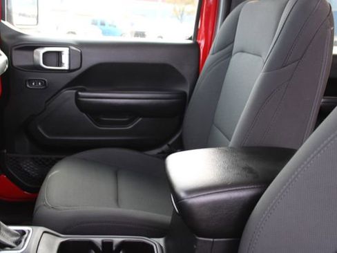 Used 2021 Jeep Gladiator Sport AWD/4WD image 35