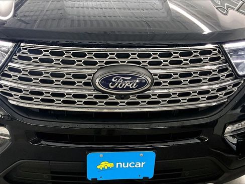 Used 2023 Ford Explorer Limited w/ Limited Technology Package AWD/4WD image 31