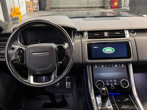 Used 2018 Land Rover Range Rover Sport Supercharged image 12