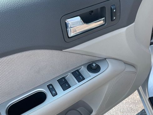 Used 2012 Ford Fusion Hybrid FWD image 11