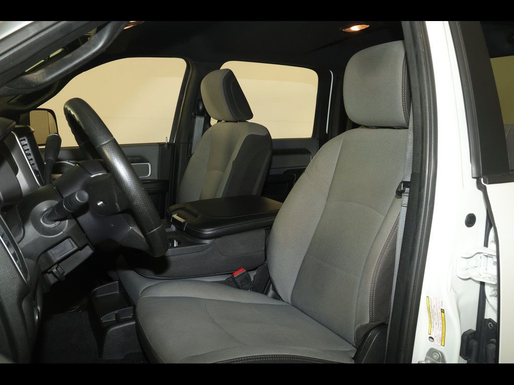 Used 2022 RAM 2500 Big Horn AWD/4WD image 12