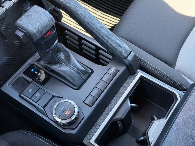 Used 2025 Toyota Tacoma TRD Sport RWD image 9