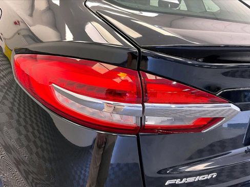 Used 2019 Ford Fusion Titanium image 25