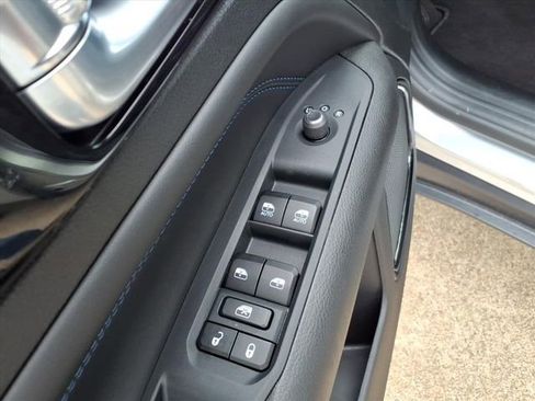 New 2026 Jeep Compass Latitude image 18