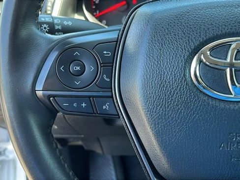Used 2024 Toyota Camry XSE FWD image 12