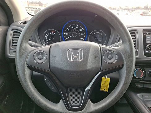 Certified 2019 Honda HR-V LX image 14