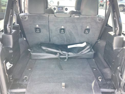 Used 2021 Jeep Wrangler Unlimited Sport AWD/4WD image 14