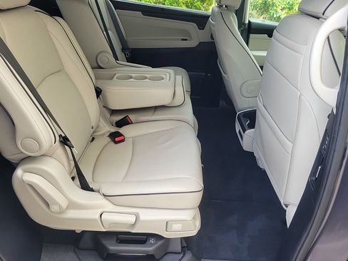 Used 2025 Honda Odyssey Touring image 13