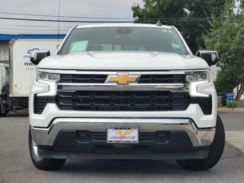 Used 2022 Chevrolet Silverado 1500 LT w/ Safety Package RWD image 3
