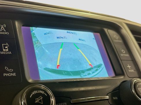 Used 2019 RAM 1500 Classic SLT image 15