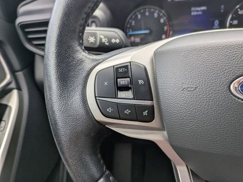 Used 2021 Ford Explorer XLT RWD image 26