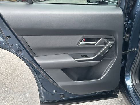 Certified 2025 MAZDA CX-50 2.5 Hybrid w/ Premium Plus Pkg image 18