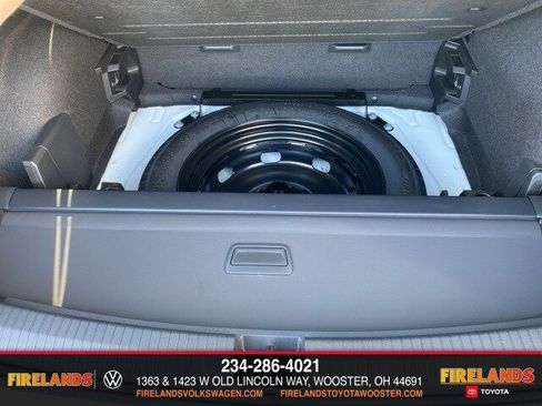 New 2024 Volkswagen Tiguan SE image 77