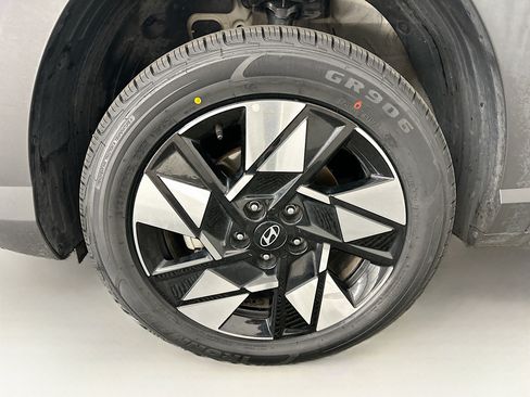 Used 2025 Hyundai Kona SEL AWD/4WD image 35