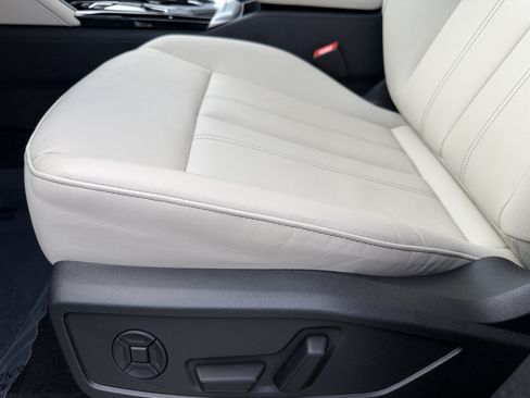Used 2026 Audi Q5 Premium AWD/4WD image 22