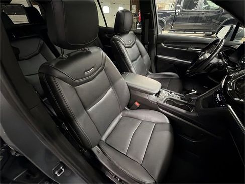 Certified 2024 Cadillac XT6 Sport w/ Technology Package image 29