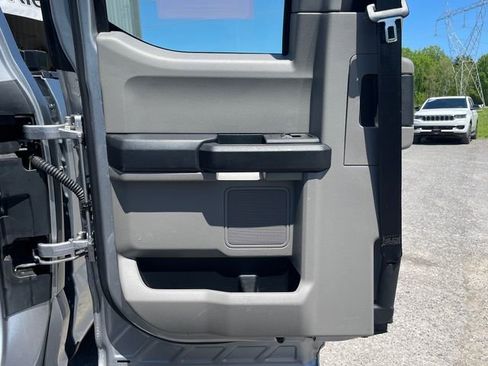 Used 2021 Ford F250 XL w/ Power Equipment Group AWD/4WD image 9