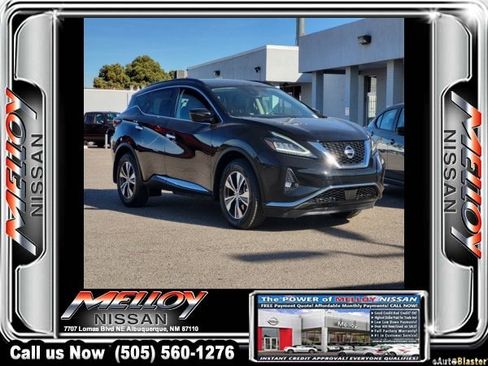 Used 2022 Nissan Murano SV image 2