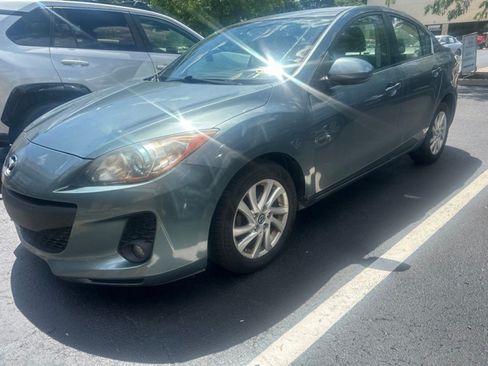 Used 2013 MAZDA MAZDA3 i Touring FWD image 2