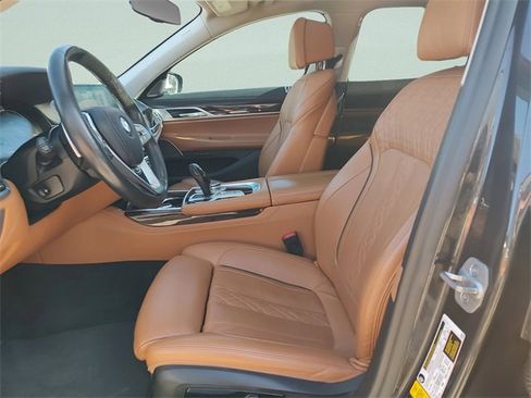 Used 2022 BMW 750i xDrive 750i xDrive image 30