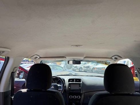 Used 2019 Mitsubishi Outlander Sport LE image 16