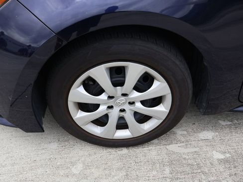 Used 2024 Toyota Corolla LE FWD image 4