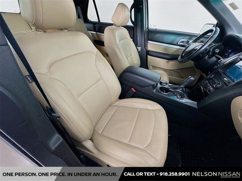 Used 2017 Ford Explorer XLT w/ Equipment Group 202A image 29