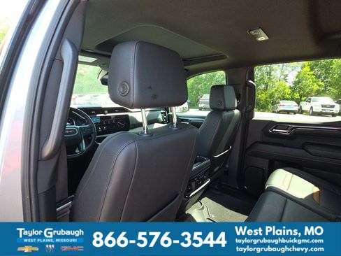 Used 2024 GMC Sierra 1500 AT4 w/ Technology Package AWD/4WD image 30