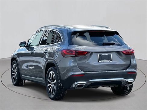 Certified 2023 Mercedes-Benz GLA 250 4MATIC image 3