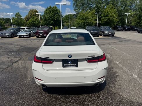 Used 2024 BMW 330i xDrive Sedan w/ Premium Package AWD/4WD image 3