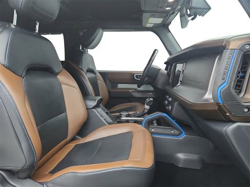 Used 2022 Ford Bronco Outer Banks image 23