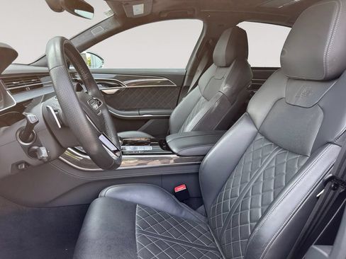 Used 2023 Audi S8 AWD/4WD image 9