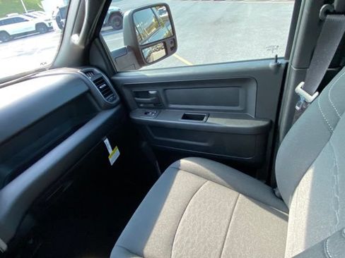 Used 2025 RAM 2500 Tradesman AWD/4WD image 26
