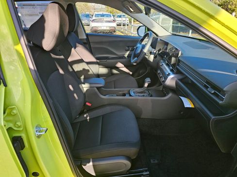 New 2026 Hyundai Kona SE image 11