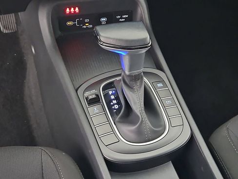 Used 2025 Hyundai Kona SEL image 21