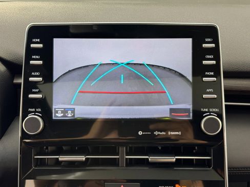 Used 2019 Toyota Avalon XLE w/ Moonroof Package image 25