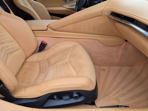 Used 2022 Chevrolet Corvette Stingray Premium Cpe w/ Engine Appearance Package image 16