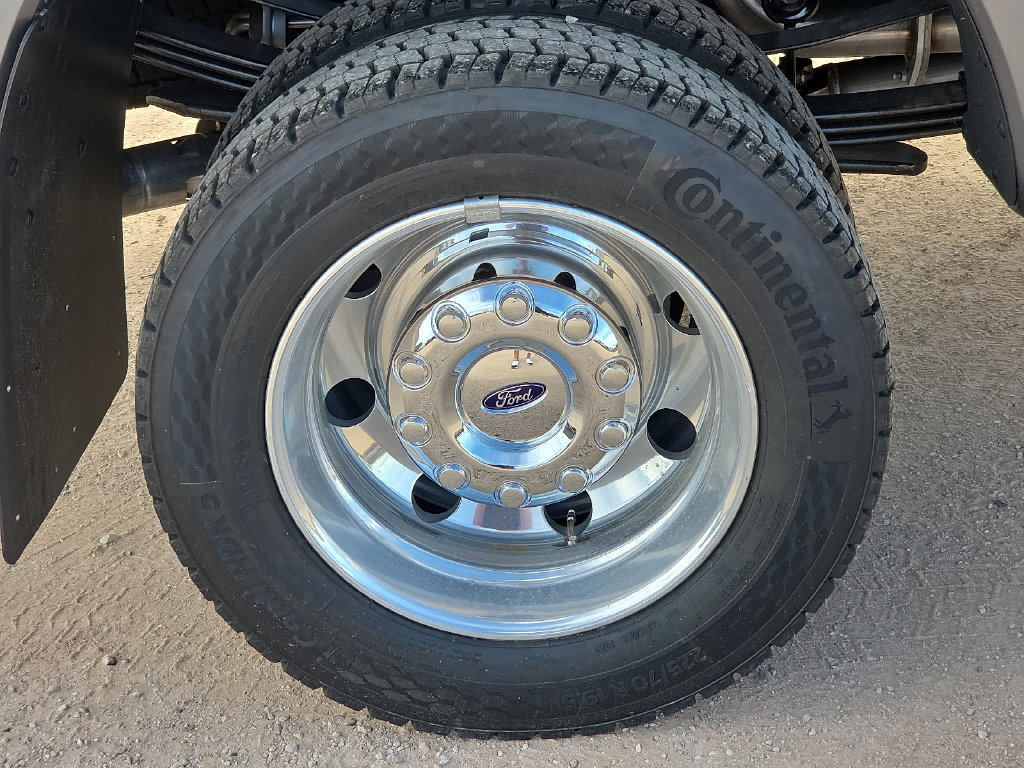New 2027 Ford F450 Platinum w/ FX4 Off-Road Package AWD/4WD image 17